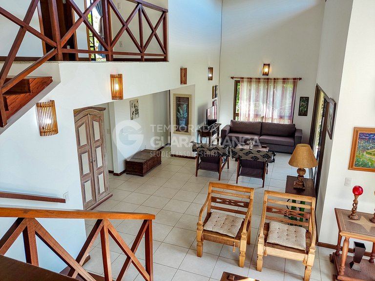 Casa con 5 Suites en Cond. Monte Flor (Casa 09)