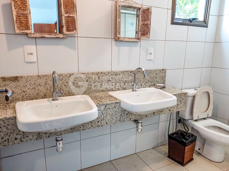 Casa con 5 Suites en el Condominio Monte Flor (Casa 08)