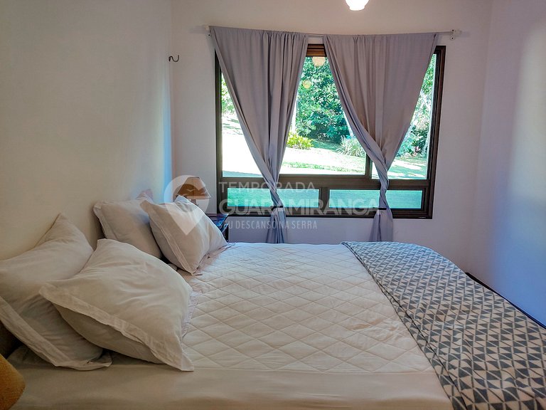 Casa con 5 Suites en el Condominio Monte Flor (Casa 08)