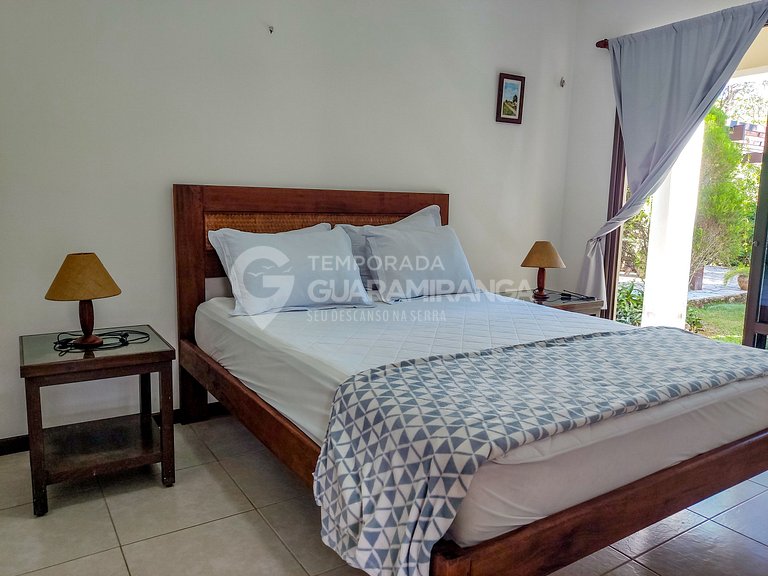 Casa con 5 Suites en el Condominio Monte Flor (Casa 08)