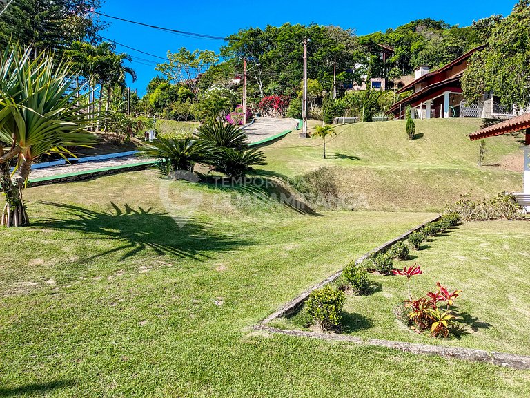 Casa com 05 suítes no Cond. Monte Flor (Casa 08)