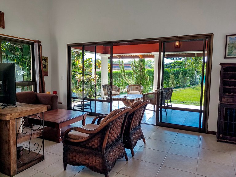 Casa con 5 Suites en el Condominio Monte Flor (Casa 08)