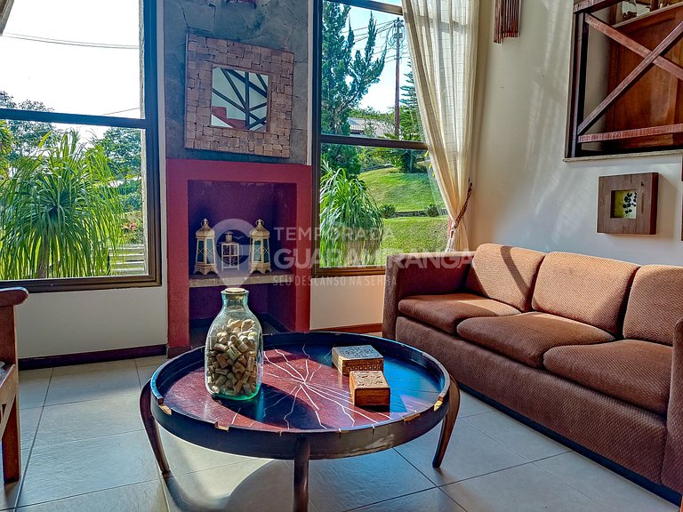 Casa con 5 Suites en el Condominio Monte Flor (Casa 08)