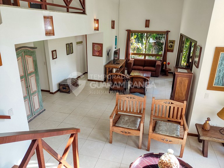 Casa con 5 Suites en el Condominio Monte Flor (Casa 08)