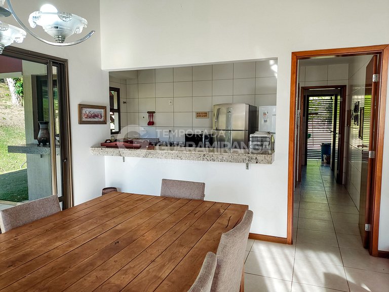 Casa con 5 Suites en el Condominio Monte Flor (Casa 08)