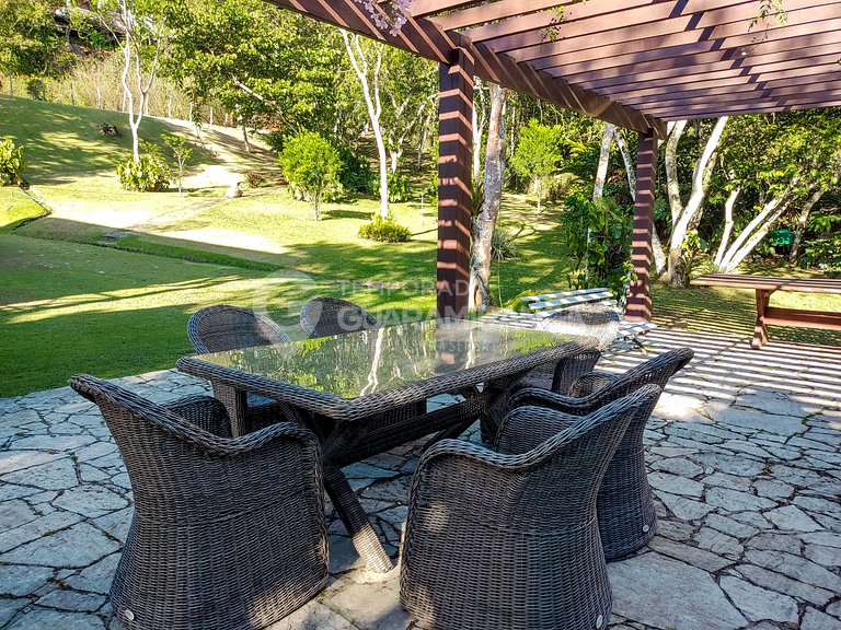 Casa con 5 Suites en el Condominio Monte Flor (Casa 08)