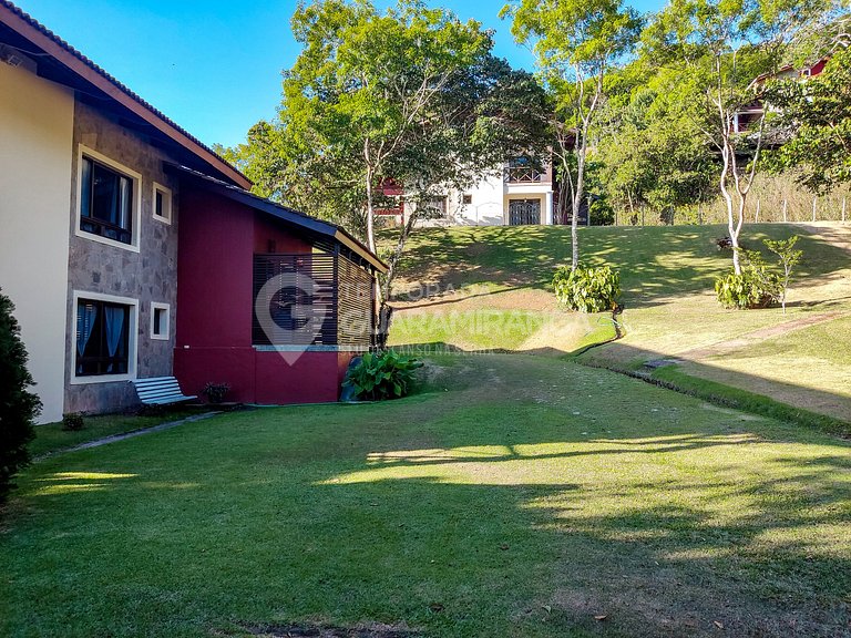 Casa com 05 suítes no Cond. Monte Flor (Casa 08)