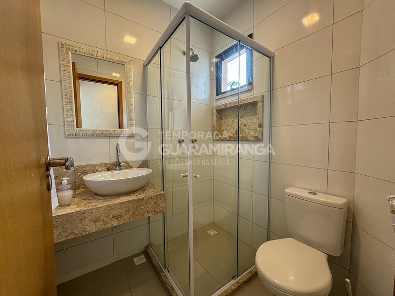 Casa 4 Suítes em Cond. de Luxo - 31 Cid. Jardins