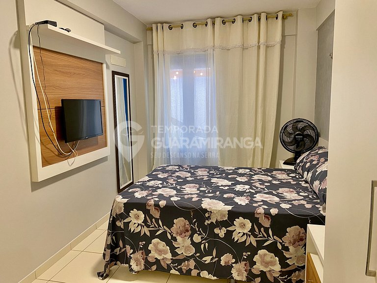 Apto Com Caramanchão Privativo - 305 Itaúna II