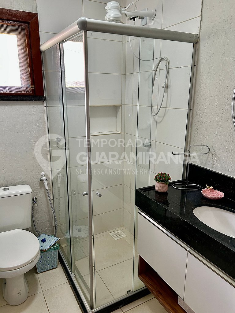 Apartamento com 2 quartos e vista para montanhas em Guaramir