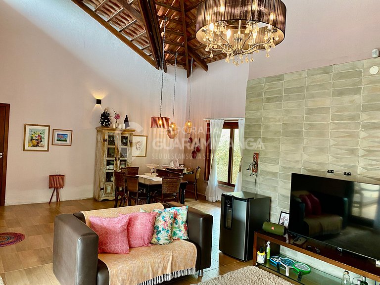 Les Saintes Maries Farmhouse