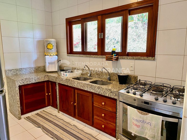 Les Saintes Maries Farmhouse