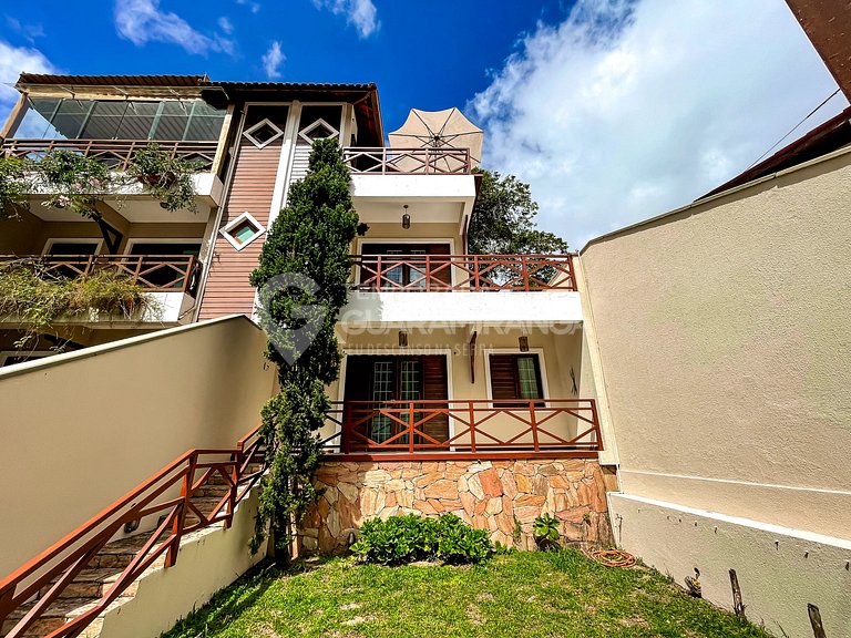 Triplex no Centro de Guaramiranga
