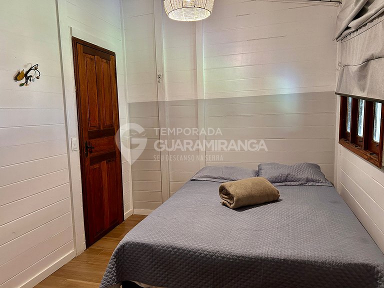 Grande casa com piscina e salão de jogos em Guaramiranga (Ca
