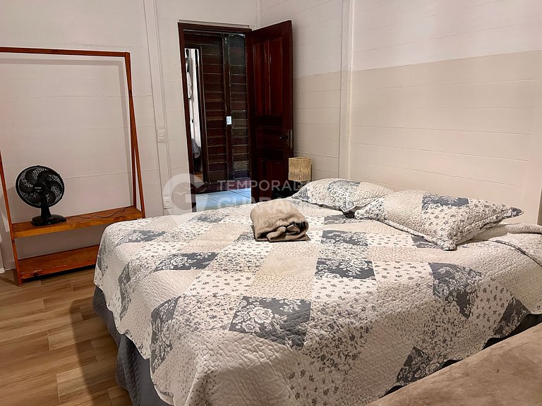 Large house with pool and game room in Guaramiranga (Casa So