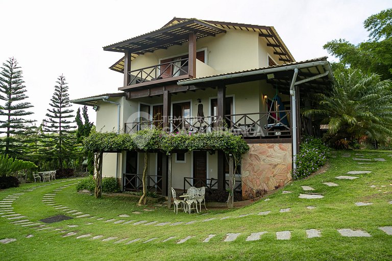 Casa con 5 suites y vista espectacular