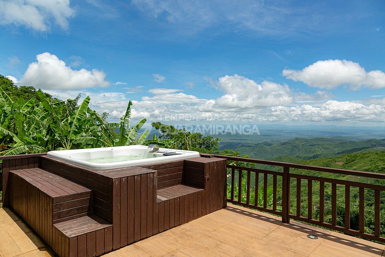 Casa con 5 suites y vista espectacular