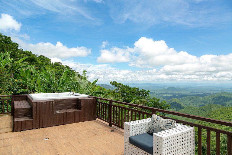 Casa con 5 suites y vista espectacular