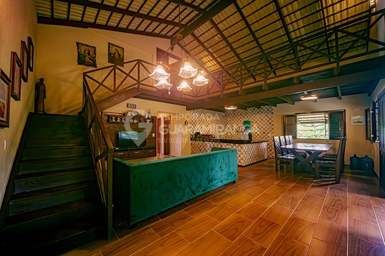 Casa con 5 suites y vista espectacular