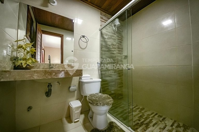 Casa con 5 suites y vista espectacular