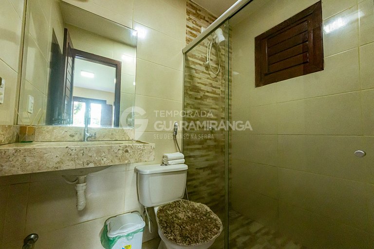 Casa con 5 suites y vista espectacular