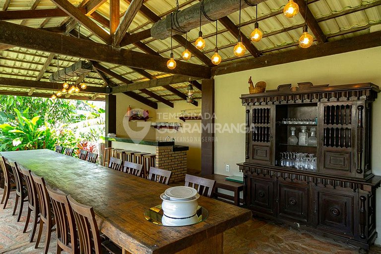 Casa con 5 suites y vista espectacular