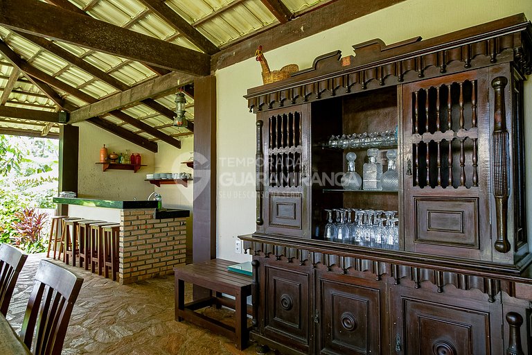 Casa con 5 suites y vista espectacular