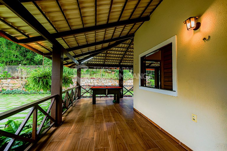 Casa com 5 suites e vista espetacular