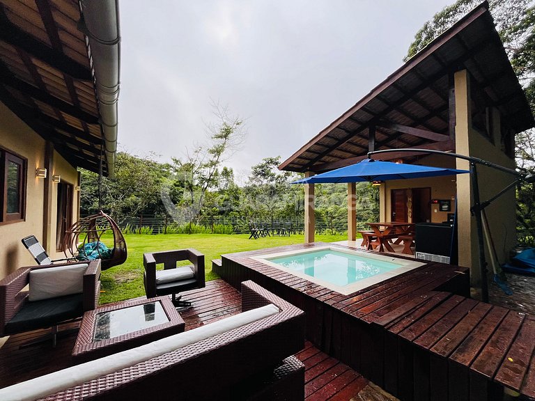 Chácara na serra com hidromassagem aquecida