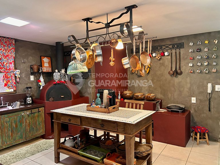 Mansão com 6 suites no melhor condomínio de Guaramiranga. (C