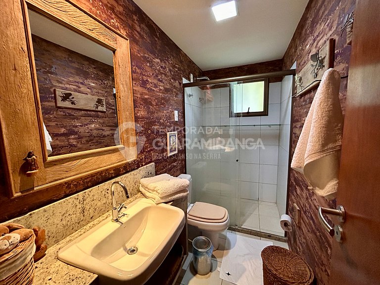 Mansão com 6 suites no melhor condomínio de Guaramiranga. (C