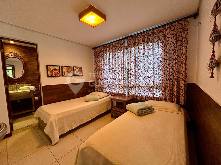 Mansion with 6 suites in the best condominium in Guaramirang