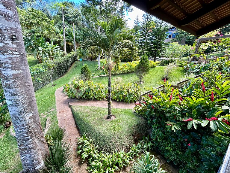 Mansion with 6 suites in the best condominium in Guaramirang