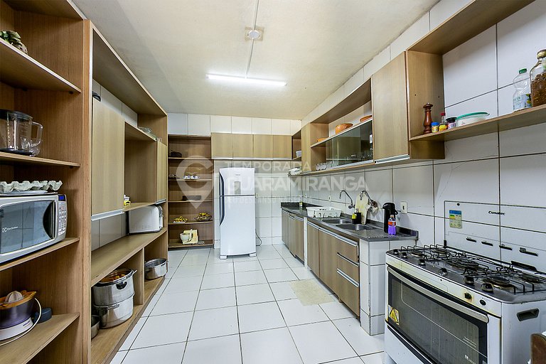 Grande casa com piscina e salão de jogos em Guaramiranga (Ca