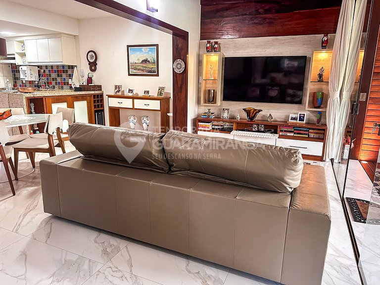 Loft -24: Jacuzzi & vista lago no melhor cond.