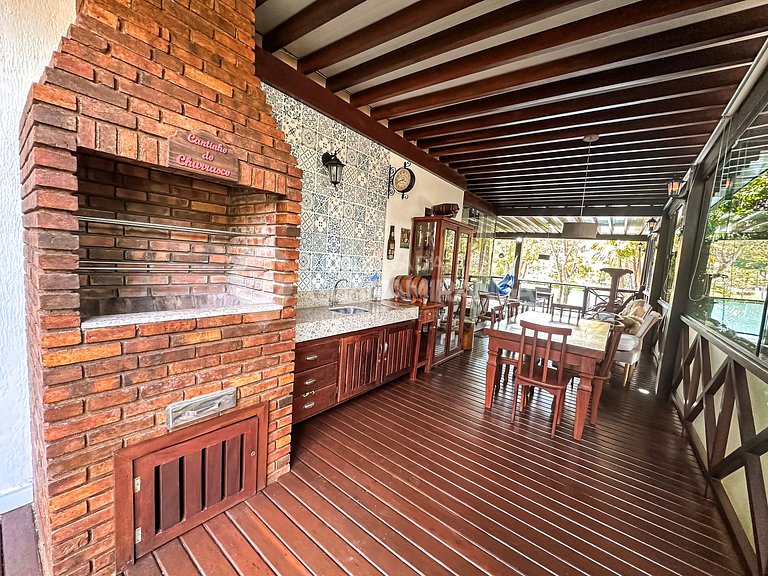 Loft -24: Jacuzzi & vista lago no melhor cond.