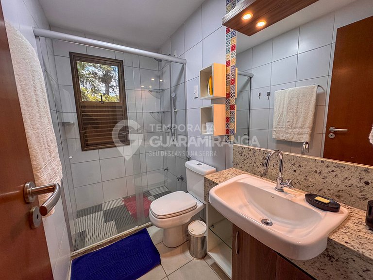 Loft -24: Jacuzzi & vista lago no melhor cond.