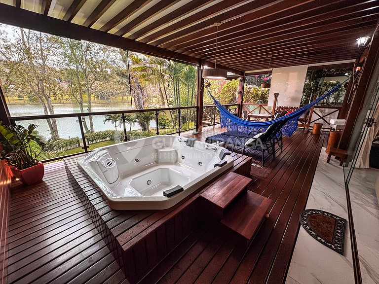 Loft with Jacuzzi and lake view in the best condo (Loft 24)