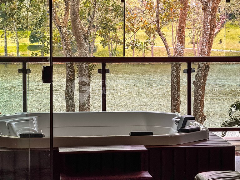 Loft -24: Jacuzzi & vista lago no melhor cond.