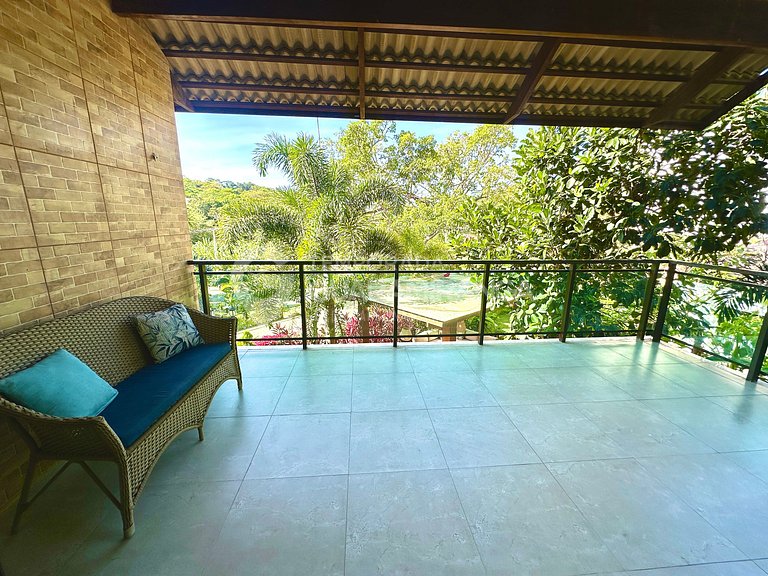 Loft con 5 suites a solo 1 km del centro