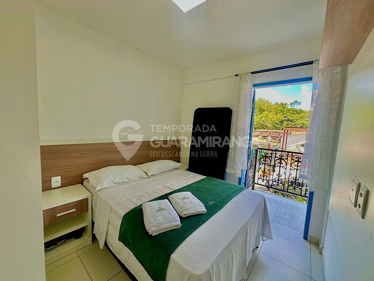 Apartamento frente rua - 2° andar