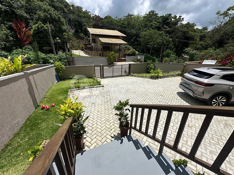 Triplex com 4 Suítes Climatizadas Churrasqueira e Varanda em