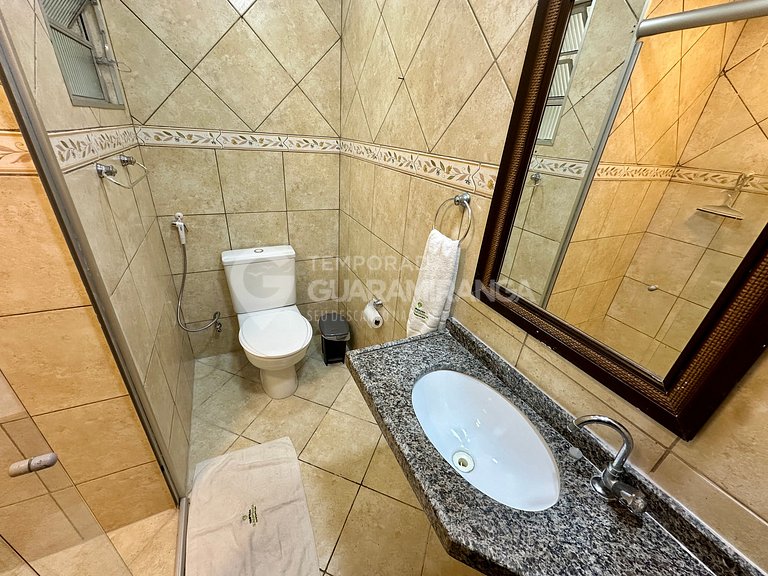 Duplex com 5 suites no centro de Guaramiranga