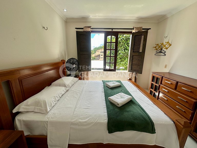 Duplex com 5 suites no centro de Guaramiranga