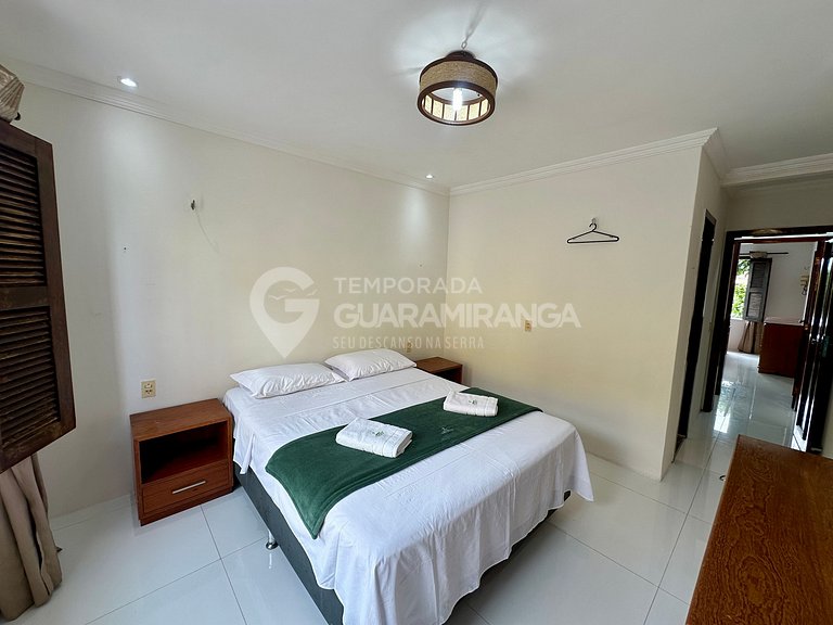 Duplex com 5 suites no centro de Guaramiranga