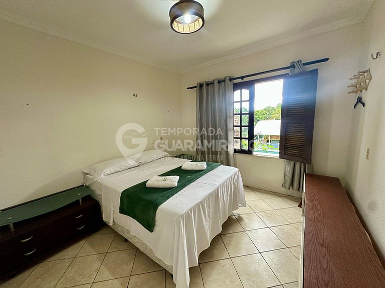 Duplex com 5 suites no centro de Guaramiranga