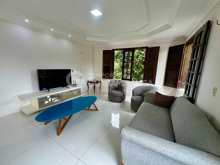 Duplex com 5 suites no centro de Guaramiranga