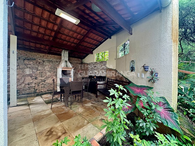 Chalé 06 Monte Verde – 3 quartos perto da praça