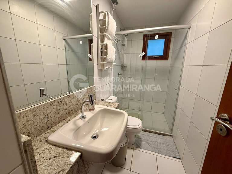 Mansão com Vista Panorâmica no Monte Flor