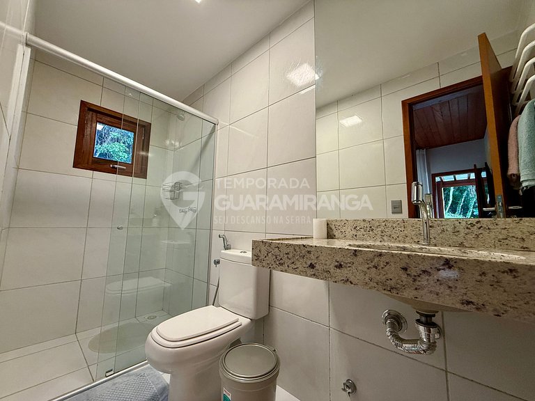 Mansão com Vista Panorâmica no Monte Flor